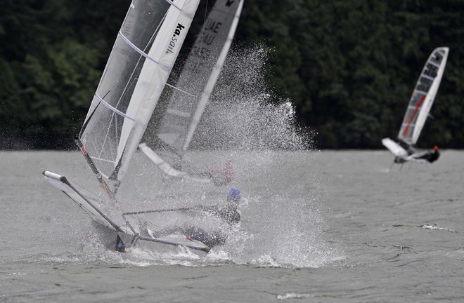 Racing at the 2009 Moth Worlds at Cascade Locks, Oregon © Sean Trew (Pacific Fog) http://www.pacificfog.net/