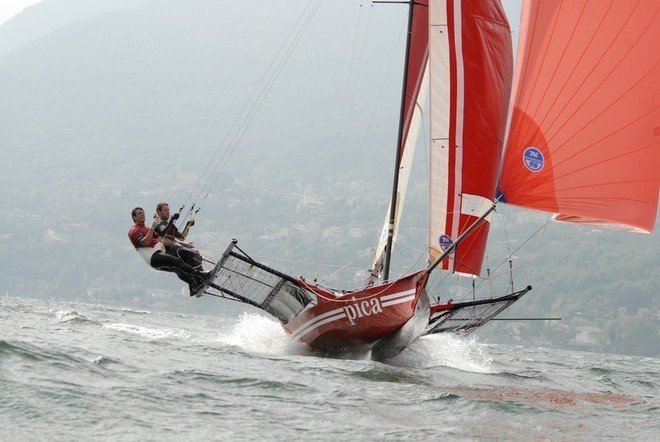 Pica (GBR) 2008 18 footer European Season Lake Como © Christophe Favreau http://christophefavreau.photoshelter.com/