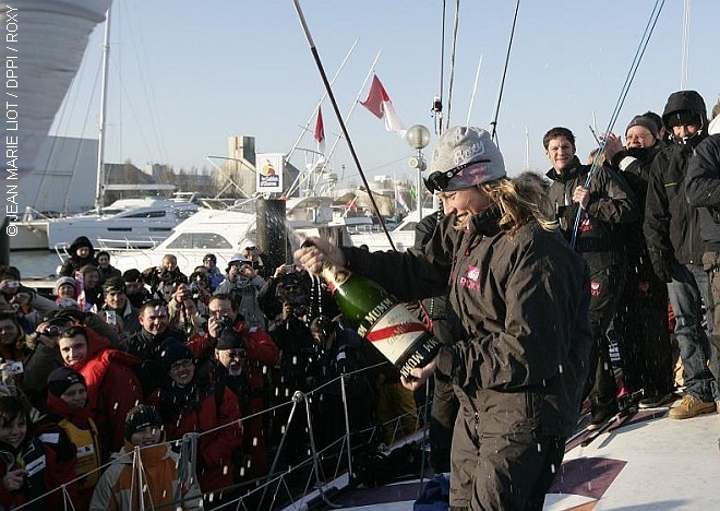 Sam Davies after her finish in the Vendee Globe Race © Jean-Marie Liot / DPPI / Vendée Globe http://www.vendeeglobe.org