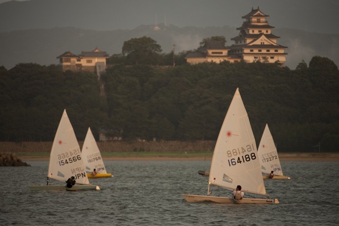 Twilight Laser Cafe race was held to show sailboat racing to the public. © Kauro Soehata