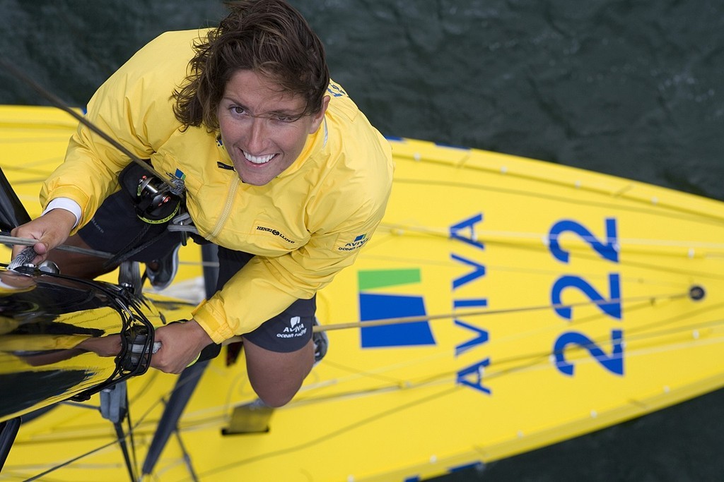 Solo yachtswoman Dee Caffari on Aviva - Subzero Images © Gareth Cooke - Subzero Images http://www.subzeroimages.com