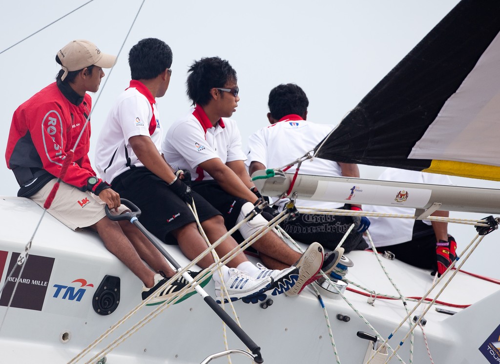 Hazwan Hazim Dermawan (MAS) and his Taring Pelang TESA. Monsoon Cup 2009. Kuala Terengganu, Malaysia. 3 December 2009. Photo: Sander van der Borch / Subzero Images © Gareth Cooke Subzero Images/Monsoon Cup http://www.monsooncup.com.my