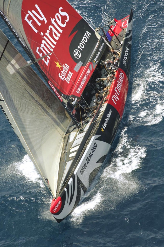 Emirates Team New Zealand NZL92 on the first beat of race 2 of the 32nd America`s Cup against Alinghi SUI100. 24/6/2007  © Emirates Team New Zealand / Photo Chris Cameron ETNZ 