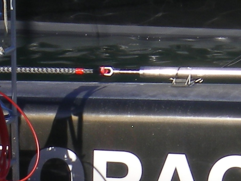 Hydraulic for running back - BMW Oracle Racing, San Diego 1 November 2009 © Rob Wagner