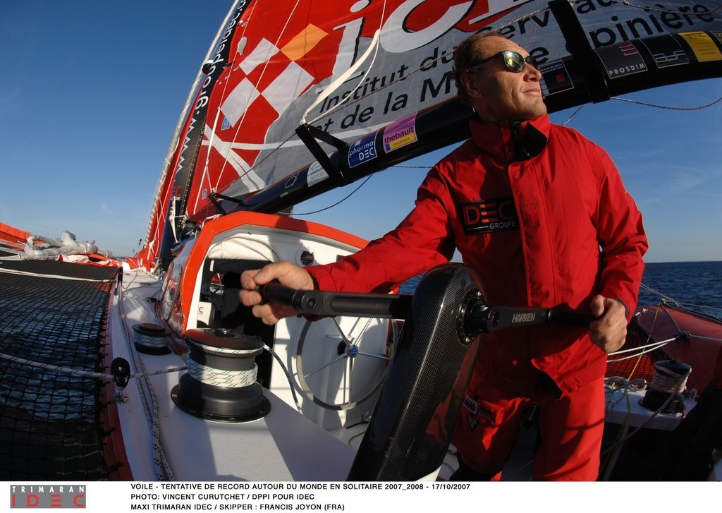 Francis Joyon © Vincent Curutchet / DPPI / IDEC ©  IDEC . http://www.trimaran-idec.com/