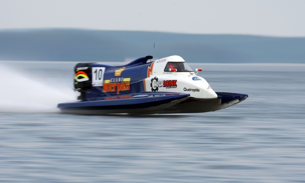 Benavente of Portugal in the F1 Atlantic Team - UIM F1 Powerboat Grand Prix of Finland, on Lake Vesijarvi, Lahti, Finland. Picture by Paul Lakatos/Idea Marketing. © UIM F1 H2O World Championship http://www.f1boat.com