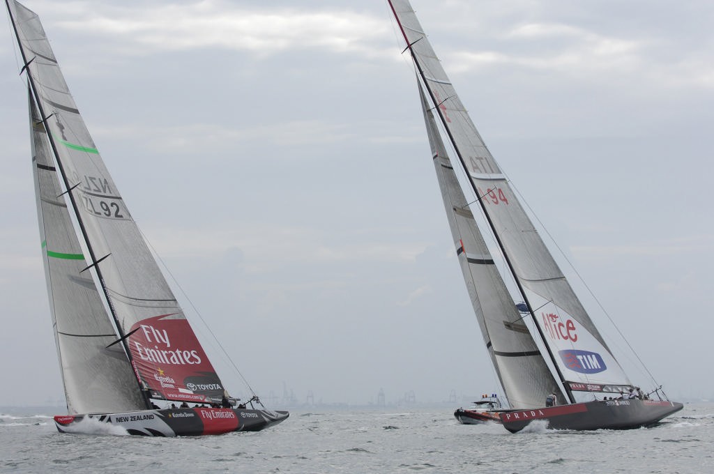 Emirates Team New Zealand NZL92 above the starboard layline at the first windward mark rounding. Louis Vuitton Round Robin two.  © Emirates Team New Zealand / Photo Chris Cameron ETNZ 