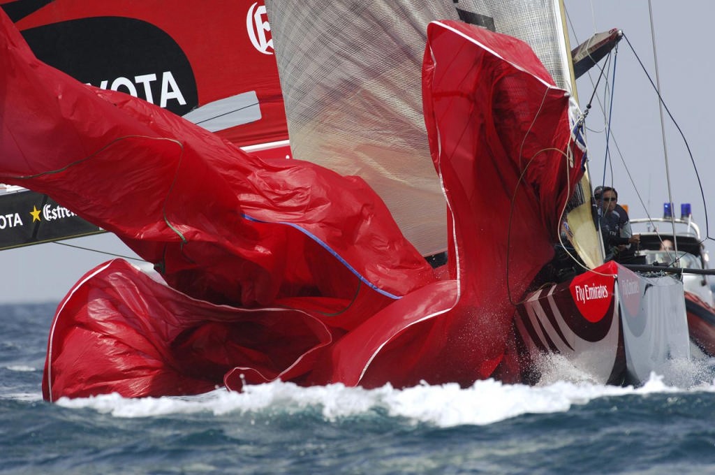 Emirates Team New Zealand NZL92 get rid of the spinnaker at the bottom mark in match six of the Louis Vuitton Cup semi finals against Desafio Espanol ESP97. 20/5/2007 &copy; Emirates Team New Zealand / Photo Chris Cameron ETNZ 
