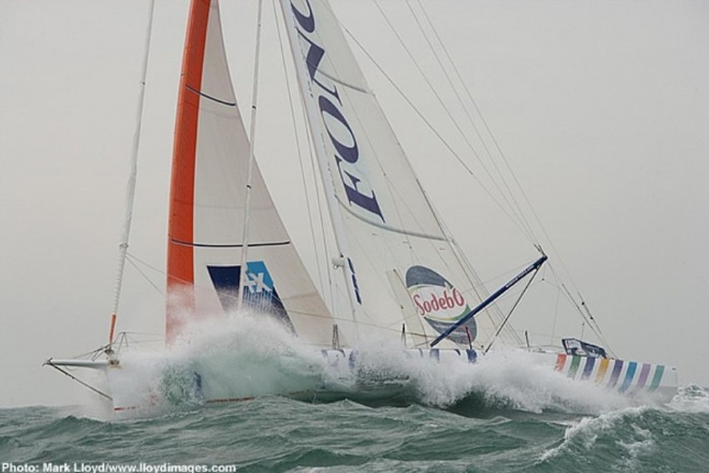 ’Vendee Globe Winner 2008-09 Foncia, skippered by Michel Desjoyeaux’  CT Sailbattens were supplied to 23 of the 30 Vendee yachts.  © Mark Lloyd/ DDPI/Vendee Globe http://www.vendeeglobe.org/en/
