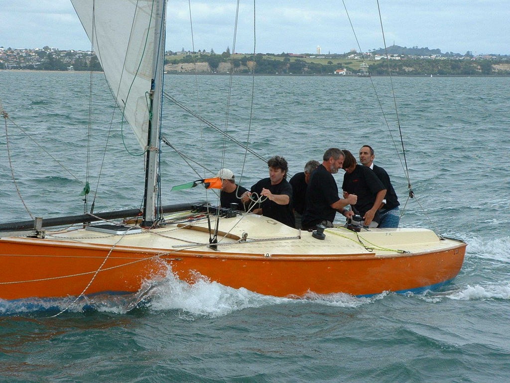 Orion, Martin Robertson in second place, before breaking her mast in the 2007 Lipton Cup © Janet Watkins