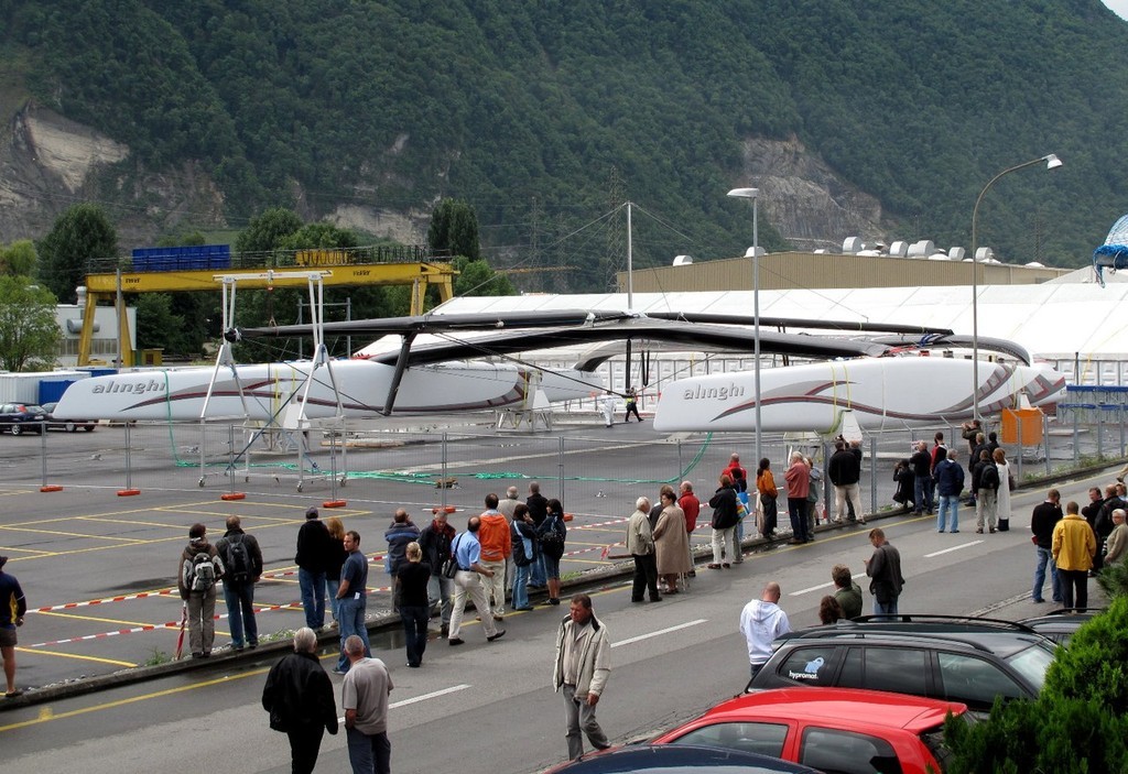 Alinghi on the tarmac awaiting liftoff © Philippe Chaplin
