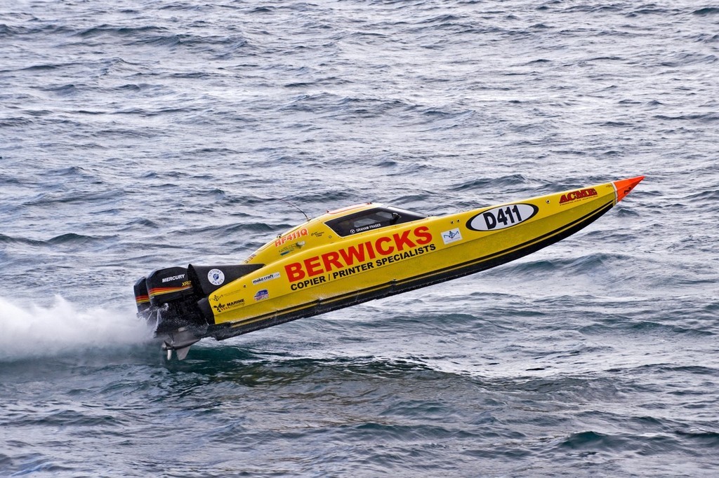 Ian Harris and Graham Fraser piloting ’Berwicks HF Marine’ to its third successive second placing off Newcastle. - Newcastle offshore © Andrew Gricks http://www.andrewgricksphotography.com