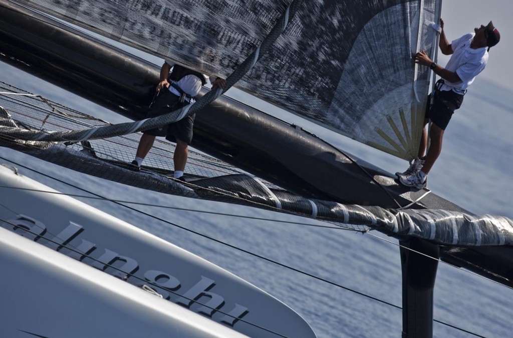 Alinghi 5 in  Genova<br />
Al5 first navigation in the sea<br />
 © Guido Trombetta/Team Alinghi