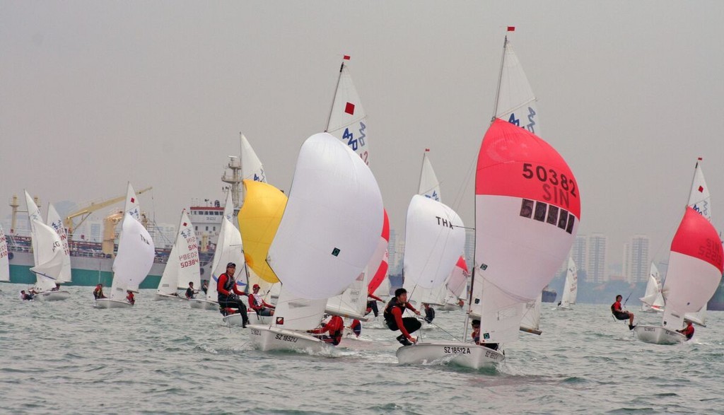 420s enjoying the breeze at the Singapore Nationals © SingaporeSailing