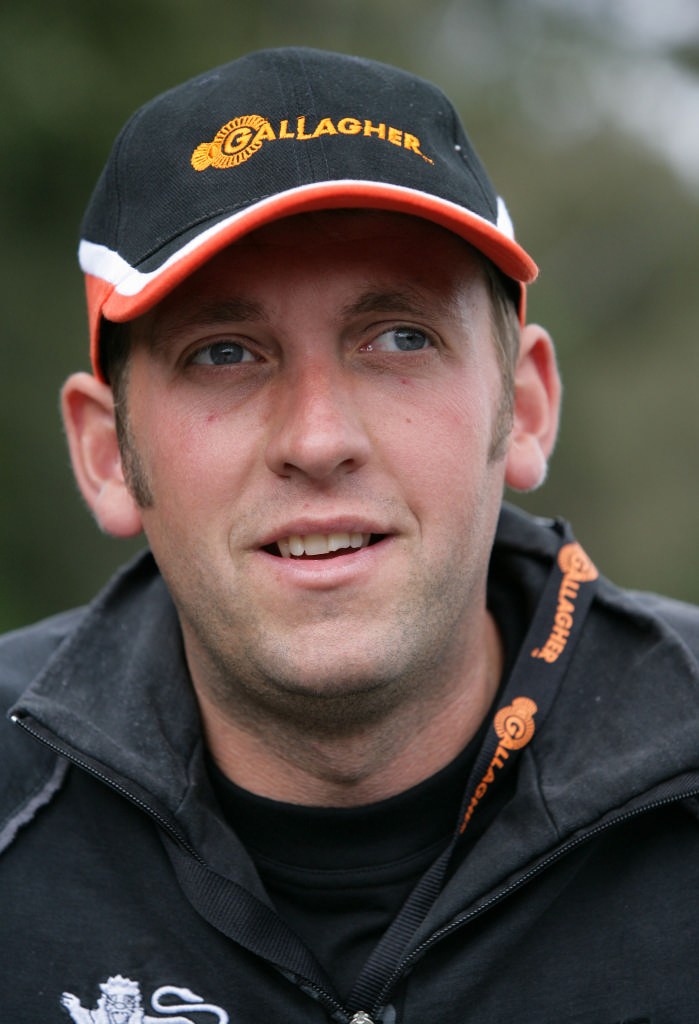 <b>Rob Baker, coach of Cambridge, before the Gallagher Great Race, eights rowing on the Waikato River between the University of Waikato and Cambridge University from the UK, for the Harry Mahon Trophy,</b> © Stephen Barker