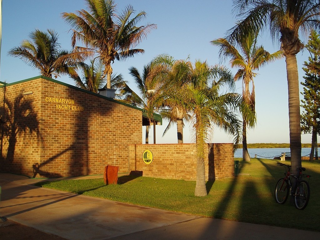 Carnarvon Yacht Club clubhouse on the Fascine Channel © Fiona Harper
