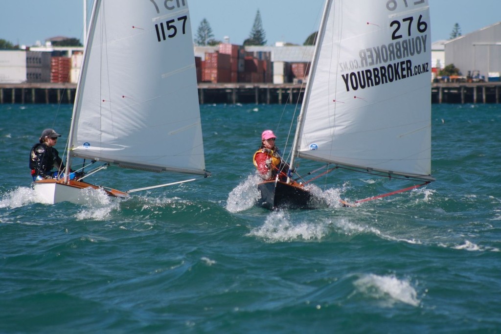 Reaching in fun in a breeze - 2009 North Island P and Starling Championship © Johan ter Beek