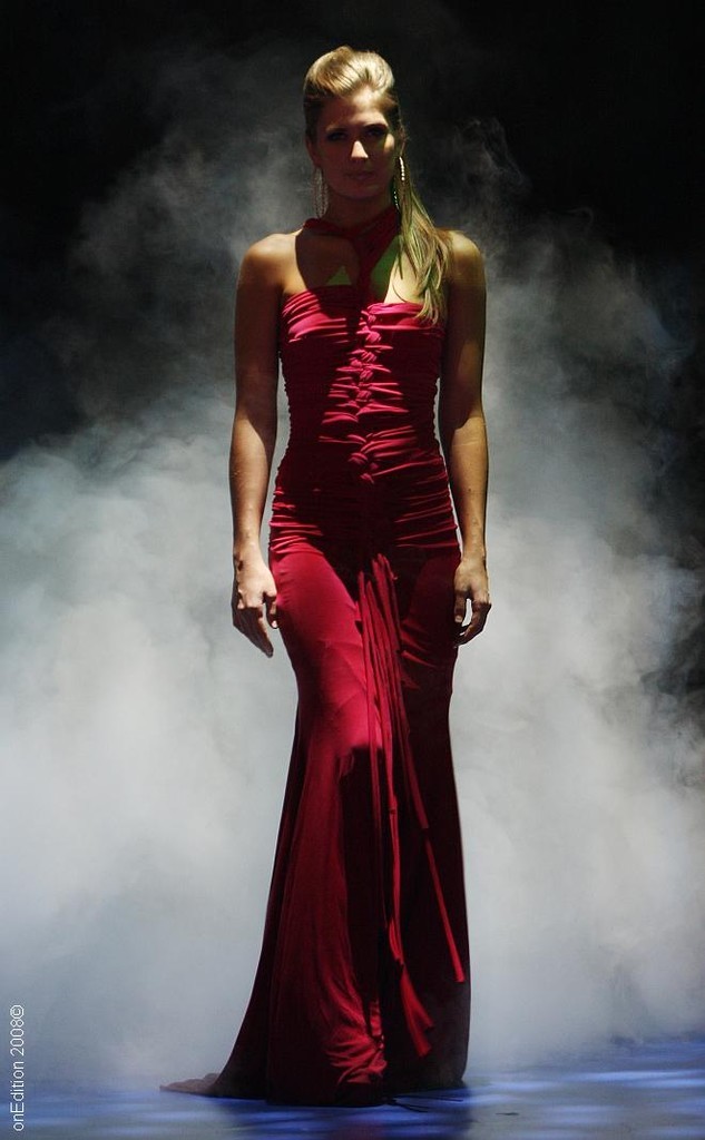 Collins Stewart London Boat Show - Fashion Show on the Fairline Main Stage © onEdition - Boatshow