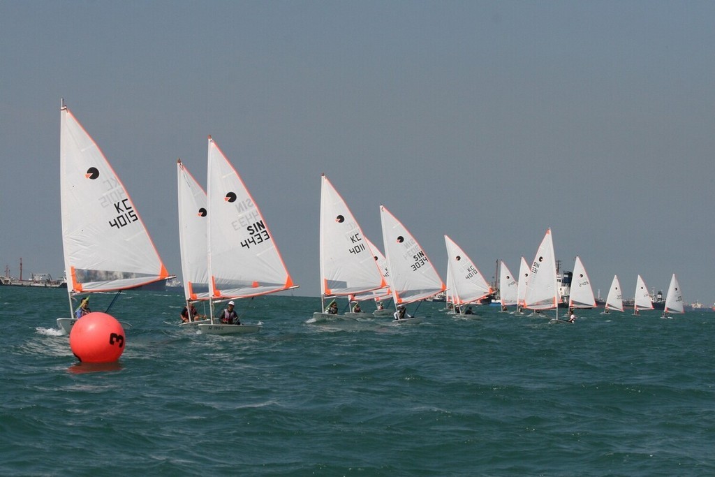 Byte B Girls' fleet, Singapore Inter-Schools' Champs 2009 photo copyright SingaporeSailing taken at  and featuring the  class