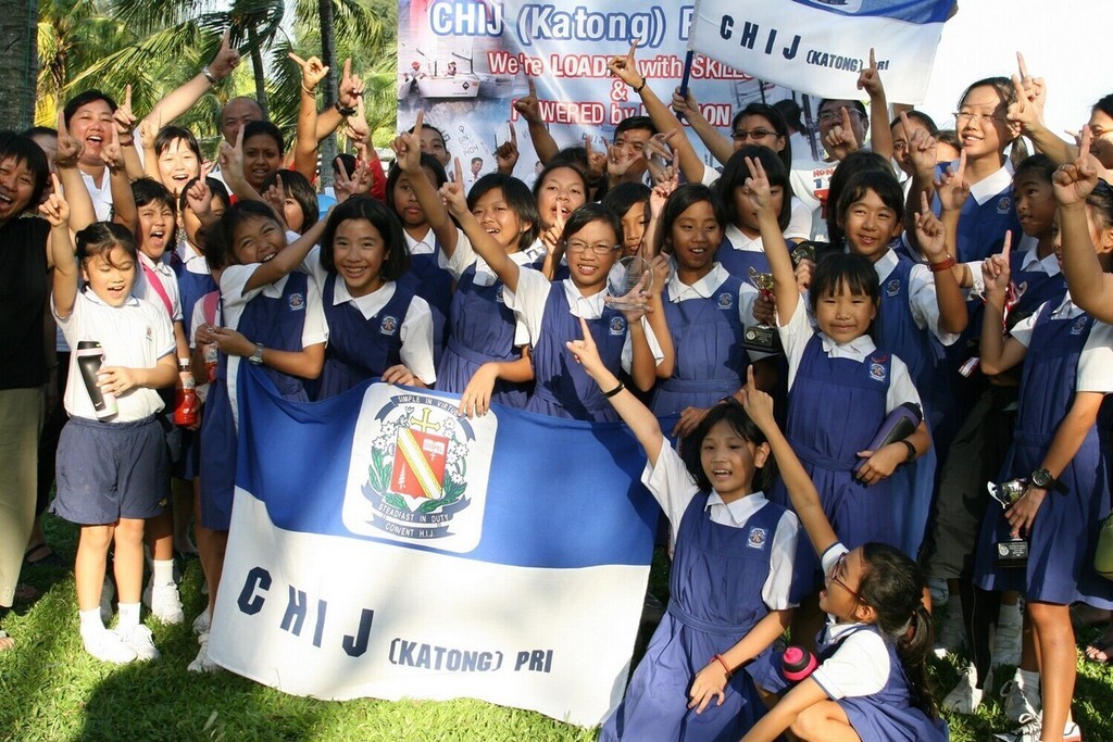 CHIJ Katong Team, Singapore Inter-Schools’ Champs 2009 © SingaporeSailing