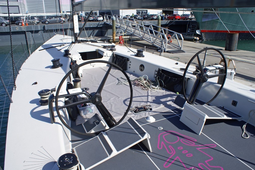 Cockpit layout offers a big and relatively clear working area.  © Richard Gladwell www.photosport.co.nz