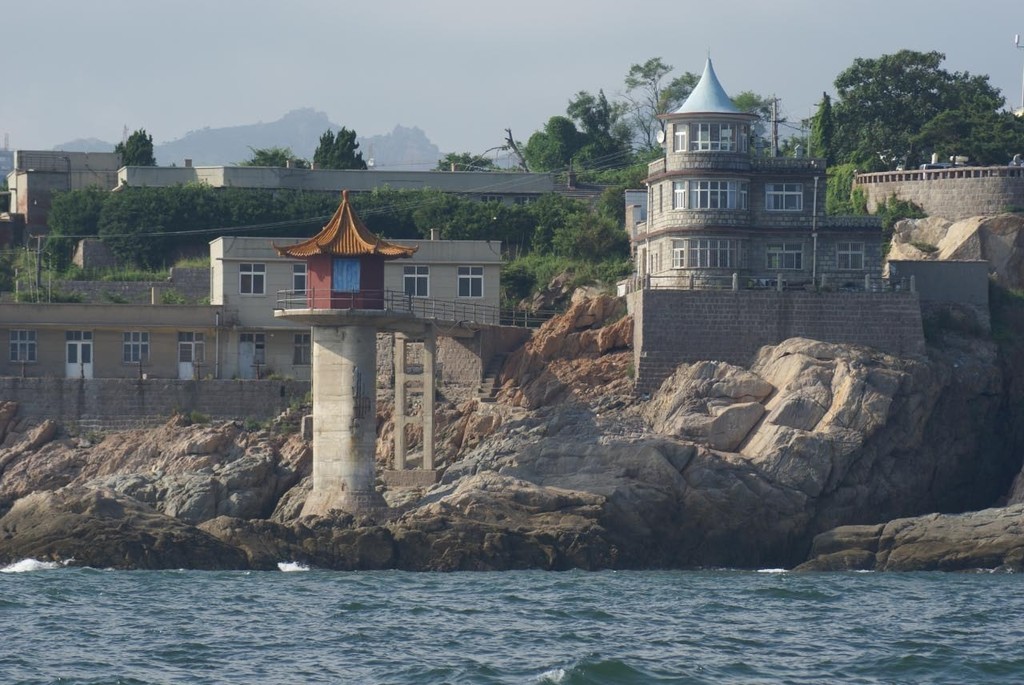 Qingdao coast. © Richard Gladwell www.photosport.co.nz