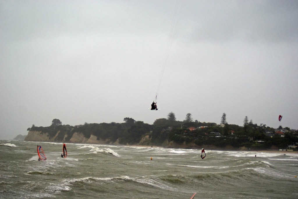 Travelling downwind, check his progress against the landmarks on the cliff in the background © Richard Gladwell www.photosport.co.nz