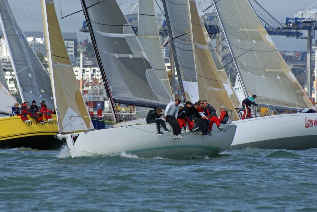 Tight racing as the fleet foots through to North Head soon after the start of the HSBC Premier Coastal Classic 2008 © Richard Gladwell www.photosport.co.nz