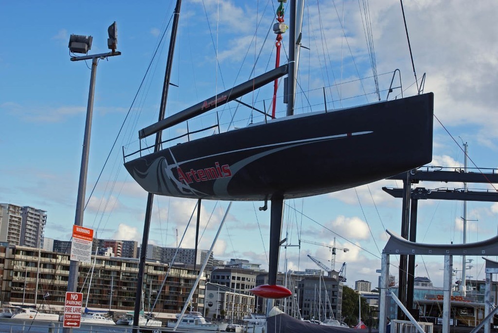 Artemis about to be launched at Auckland’s Viaduct Basin. © Richard Gladwell www.photosport.co.nz