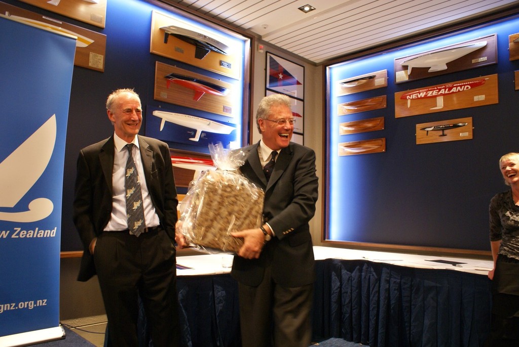 Leading international yachting commentator, Peter Montgomery was in fine form, despite recovering from a  broken leg, and received a presentation from Yachting NZ CEO, Des Brennan (left)  © Richard Gladwell www.photosport.co.nz