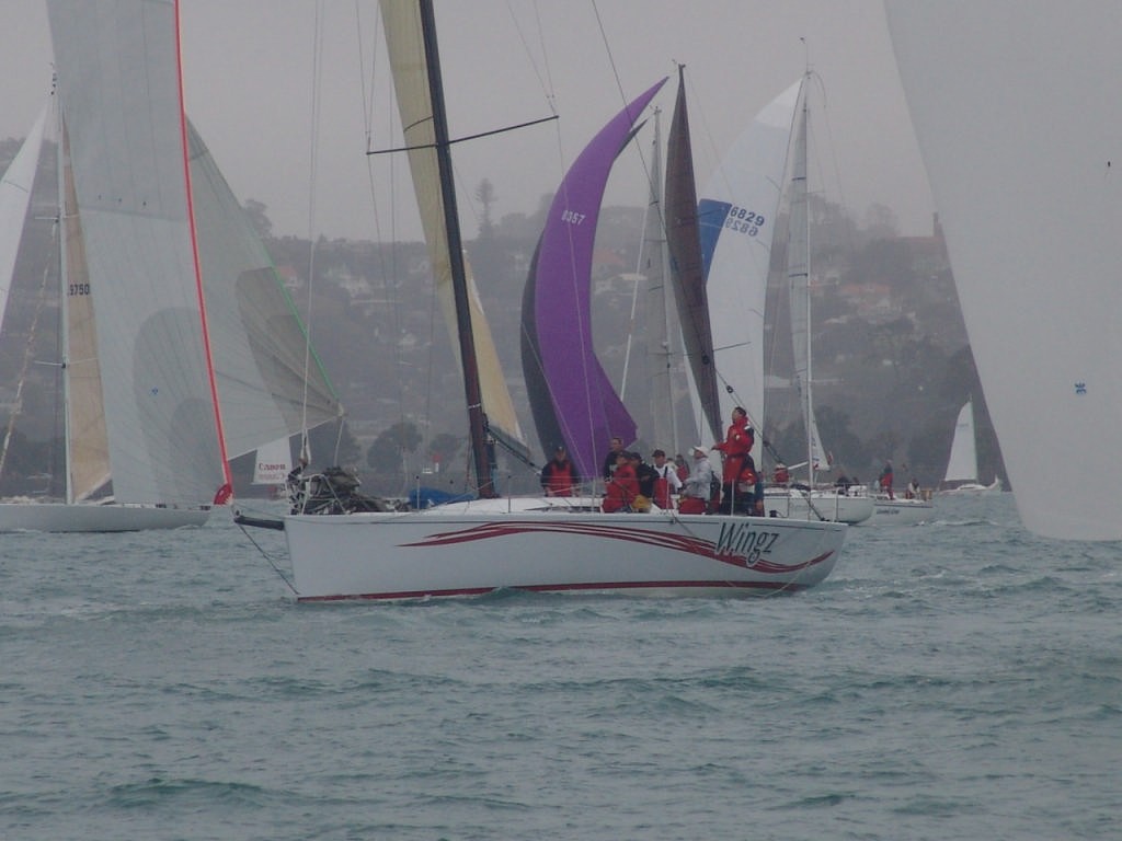 Wingz was second monohull to Kawau in the 2006 HSBC Coastal Classic © Richard Gladwell www.photosport.co.nz