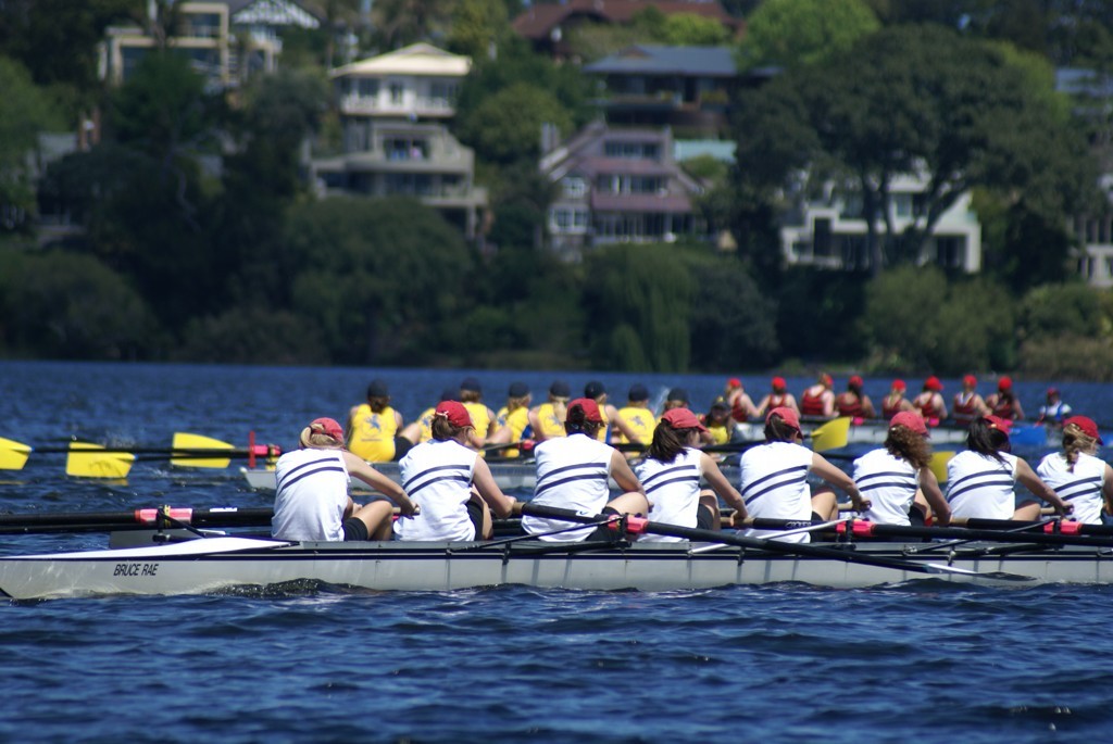 MRE Property TGS Waitemata Regatta, Lake Pupuke, Oct 2007 © Richard Gladwell www.photosport.co.nz