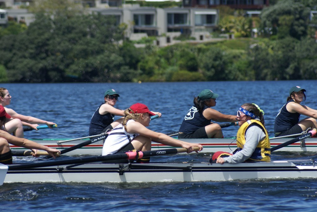 MRE Property TGS Waitemata Regatta, Lake Pupuke, Oct 2007 © Richard Gladwell www.photosport.co.nz