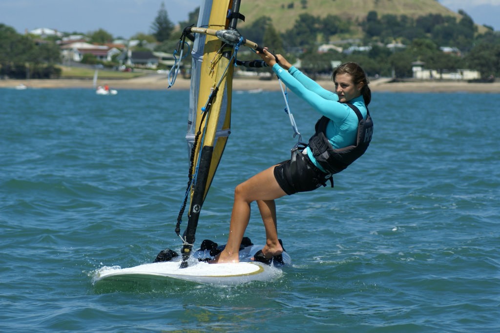 Justina Sellers, competing in the 2007 Auckland Secondary Schools Regatta.  © Richard Gladwell www.photosport.co.nz