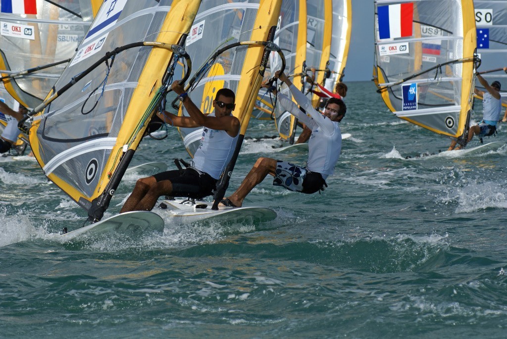 Start of mens Gold Fleet, Day 5 RS:X World Championships, Takapuna © Richard Gladwell www.photosport.co.nz