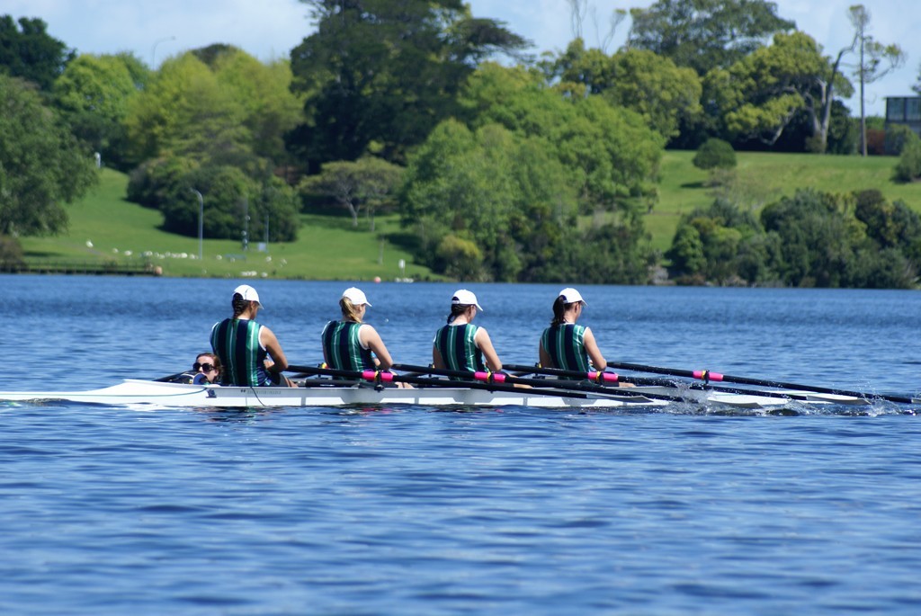 MRE Property TGS Waitemata Regatta, Lake Pupuke, Oct 2007 © Richard Gladwell www.photosport.co.nz