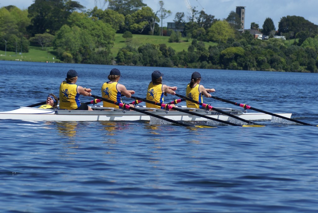 MRE Property TGS Waitemata Regatta, Lake Pupuke, Oct 2007 © Richard Gladwell www.photosport.co.nz