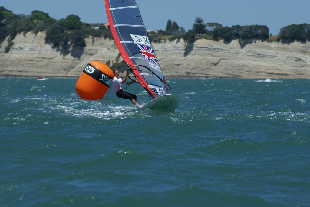 2. Bryony Shaw (GBR) takes on the weather mark - RSX World Womens Championship - Medal Race © Richard Gladwell www.photosport.co.nz