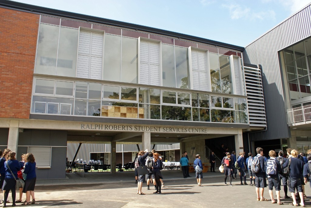 The entry to the Ralph Roberts block photo copyright Richard Gladwell www.photosport.co.nz taken at  and featuring the  class