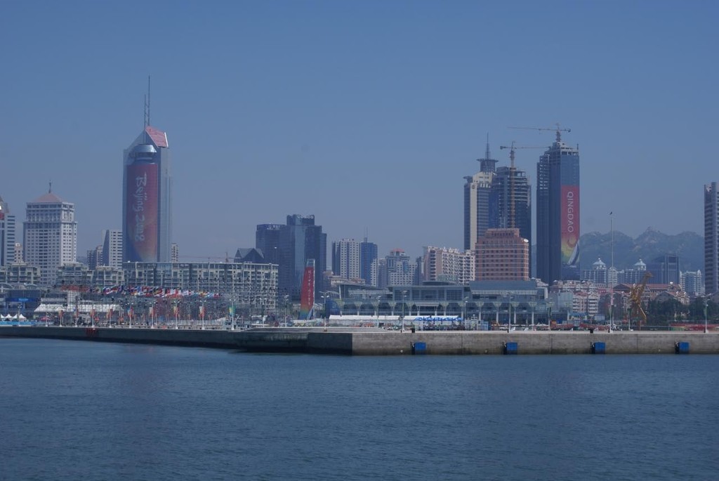 Qingdao walkabout 08 August 2008 © Richard Gladwell www.photosport.co.nz