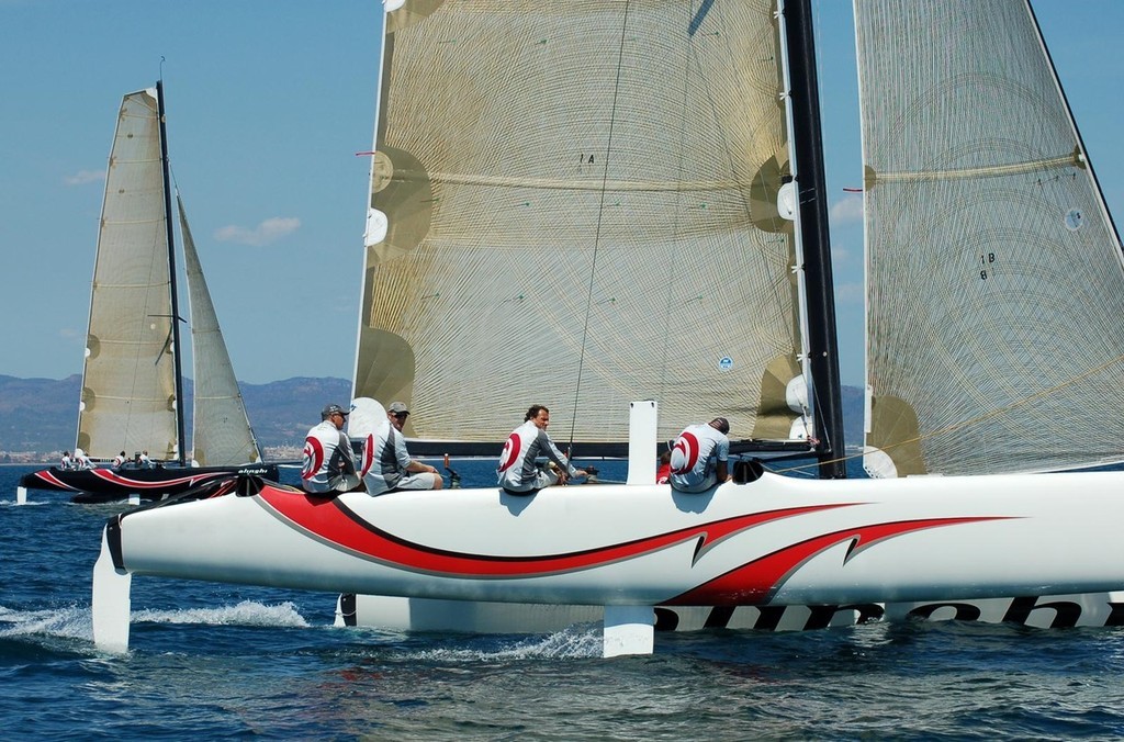 Alinghi’s two Extreme 40 catamarans sailing in the upwind leg in 2008 © Valenciasailing.com http://www.valenciasailing.com