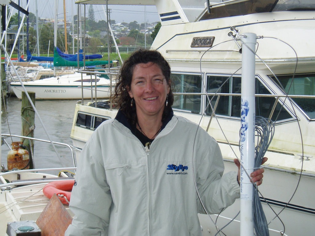 Donna lange with her new Sky Eye and jacket sponsored by Xaxero © Angie Deister