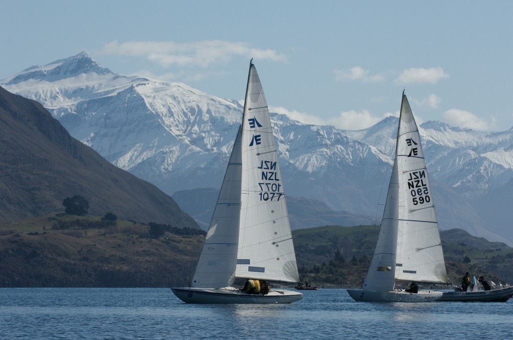 Light airs prior to Race 1. Backdrop of Treble Cone Ski Field - Ski Yachting, Wanaka, August 2008 © Carrick Cameron www.studio5.co.nz