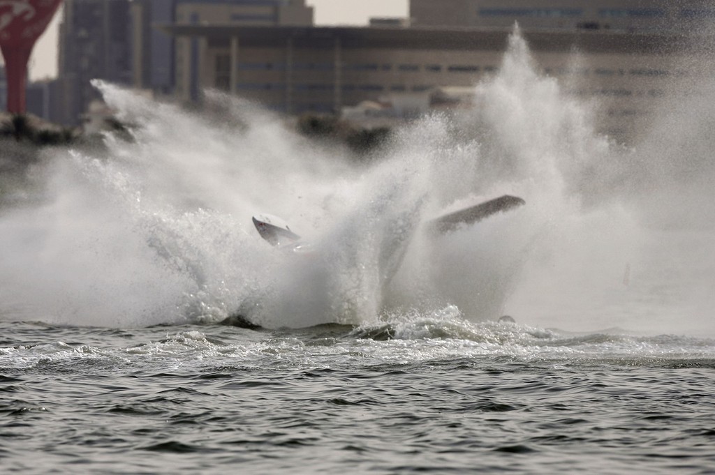 STAN KOURTSENOVSKY BARREL ROLL- Stan Kourtsenovsky of Russia in the Tamoil Team F1 powerboat crashes out of the 2nd time trials for the UIM F1 Powerboat Gerand Prix of Qatar in Doha Bay, Doha. Picture by Paul Lakatos/Idea Marketing. - 5th Annual Grand Prix of Qatar  © F1 World Championship http://www.f1boat.com