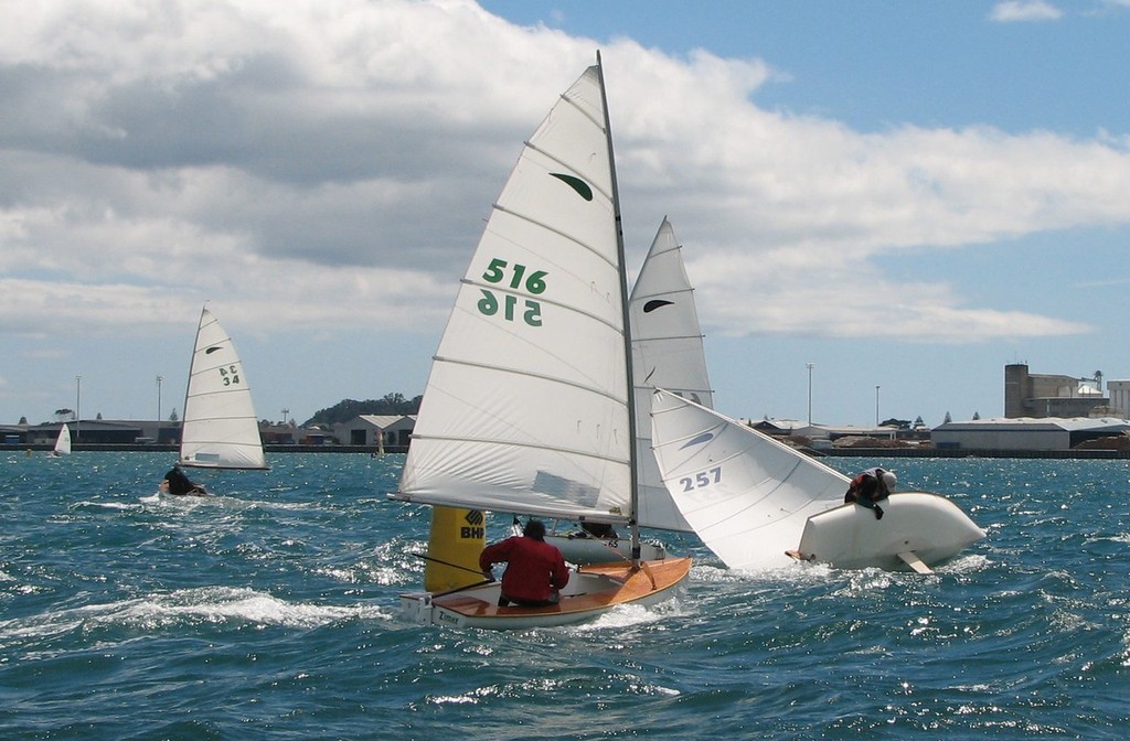 Oops - ANZ Private Bank 2010 Zephyr Nationals © Murray de Lues