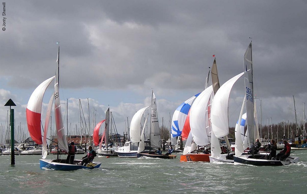 Hamble Warming Pan - Merlin Rockets © SW