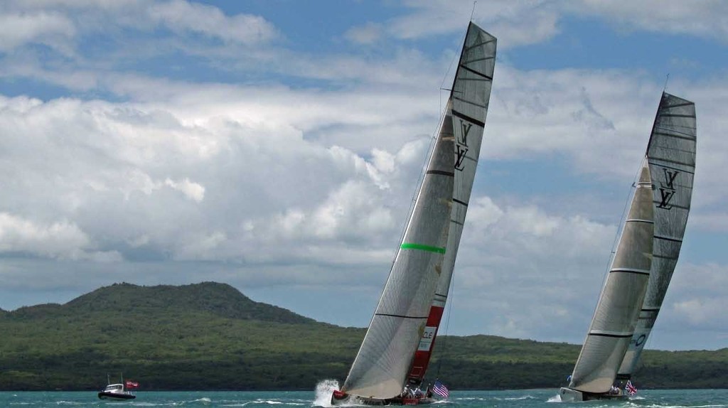 BMW Oracle Racing leads Team Origin back into the start. © Murray de Lues