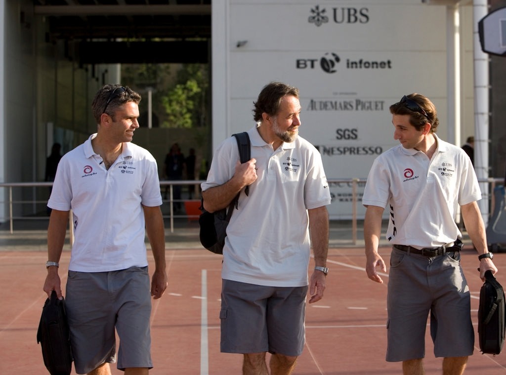 Alinghi Weather Team (from left to right): Jon Bilger, Jack Katzfey and Arnaud Monges make their way from the Alinghi weather briefing 25 April 2007 © Ivo Rovira /Alinghi