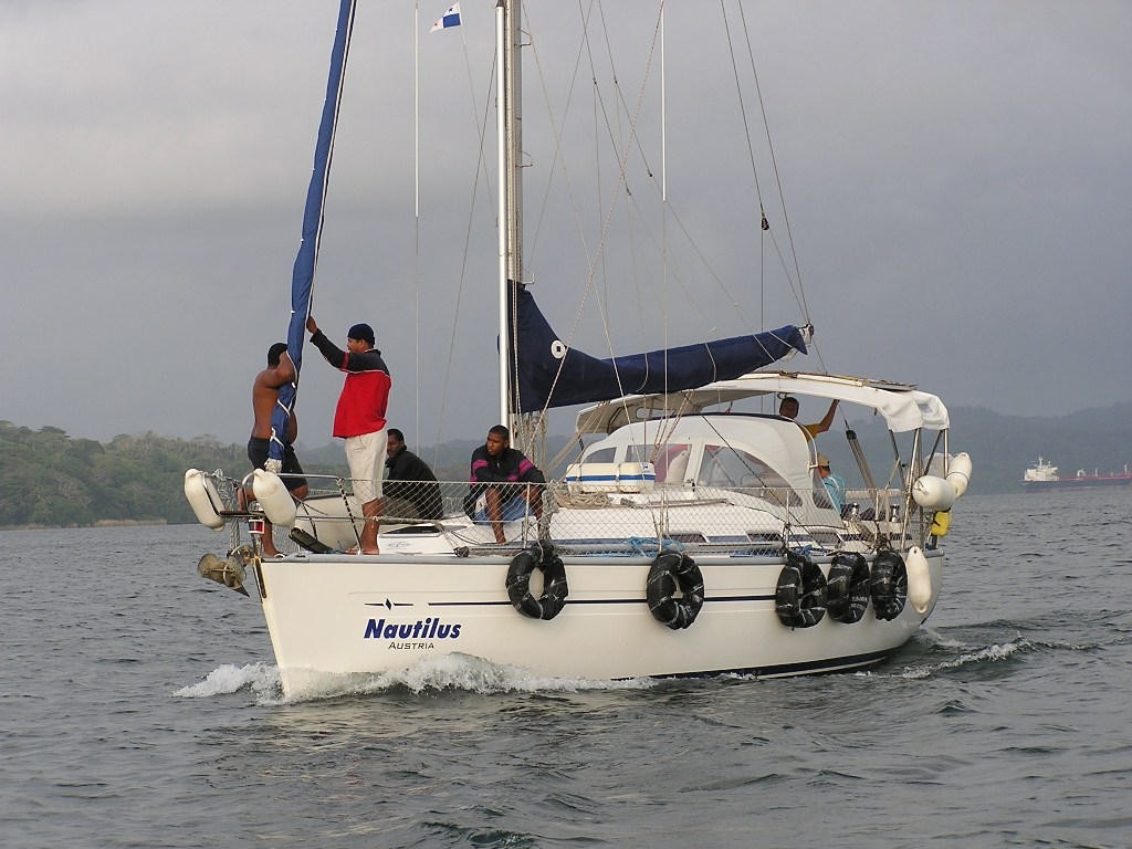 Nautilis in Gatun Lake, Panama Canal © International Marine Brokers New Zealand www.internationalmarine.co.nz