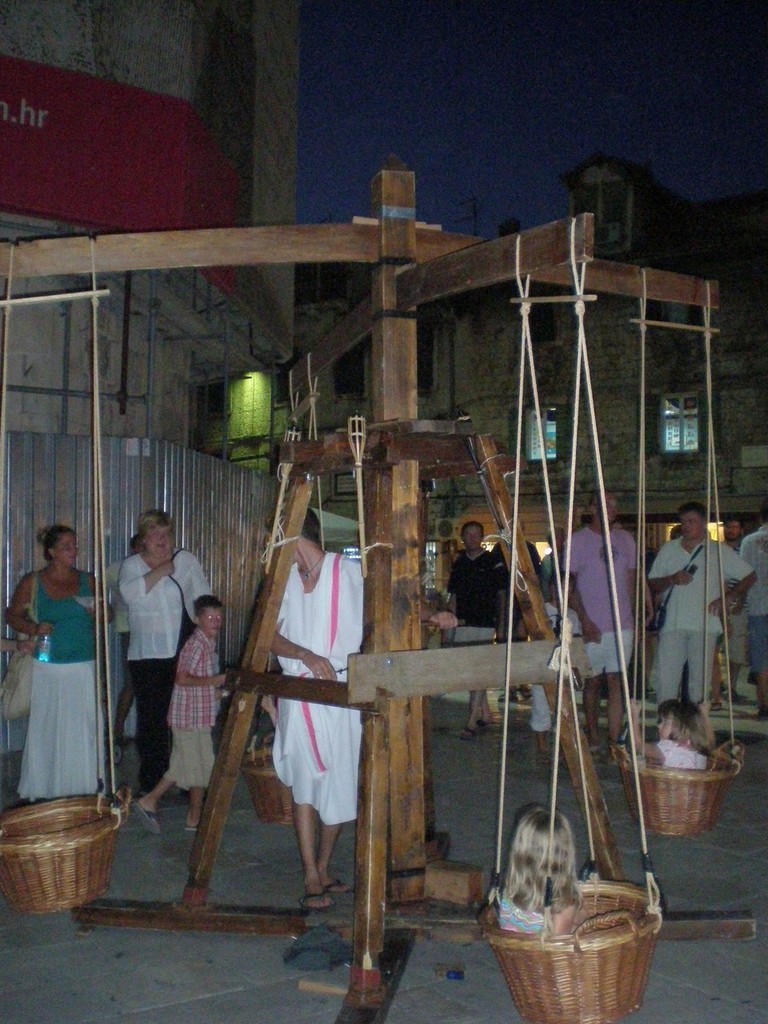 Ancient merry-go-round in Split © Yacht Balvenie